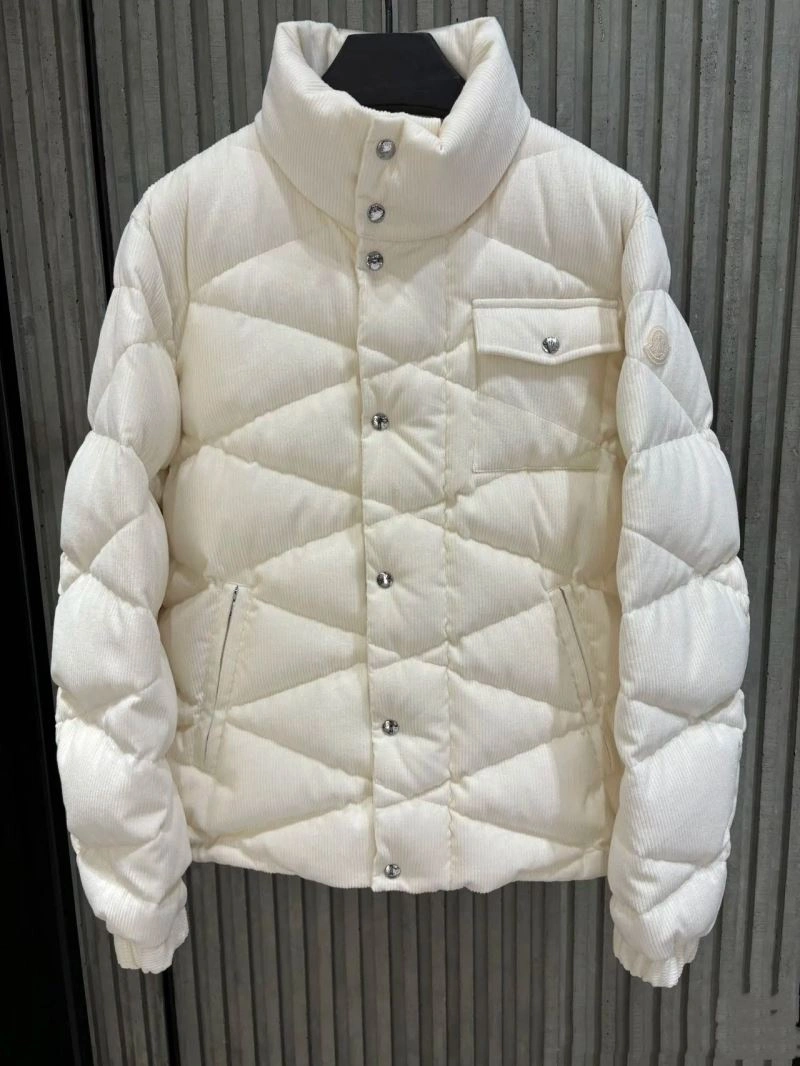 Moncler Down Jackets Bold 145132