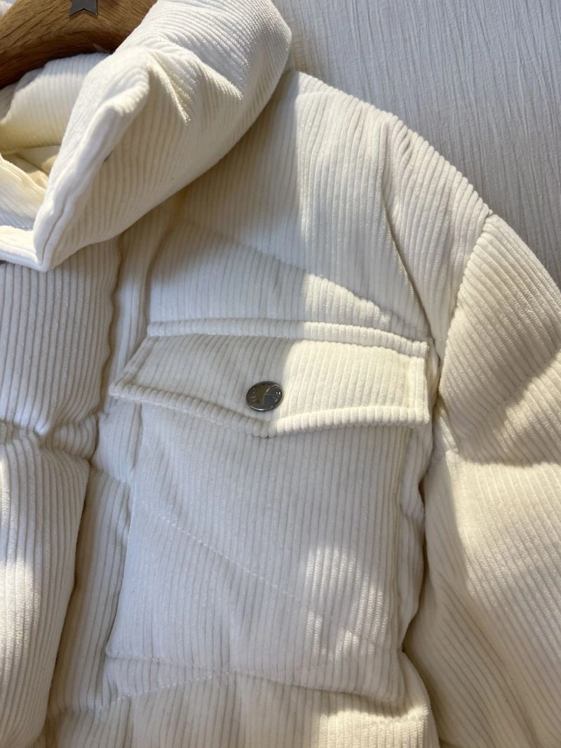 Moncler Down Jackets Bold 145132