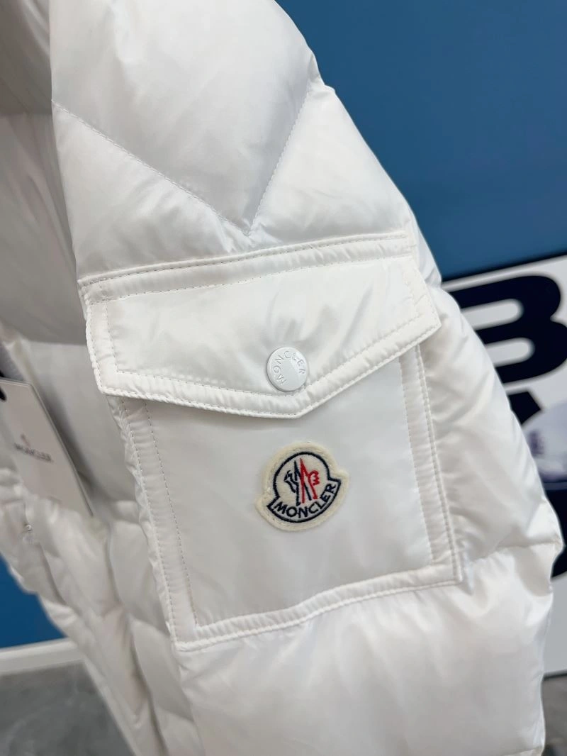Moncler Down Jackets Youthful 145130