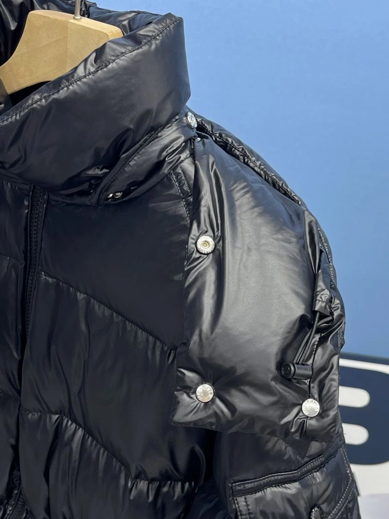 Moncler Down Jackets Snug 145128