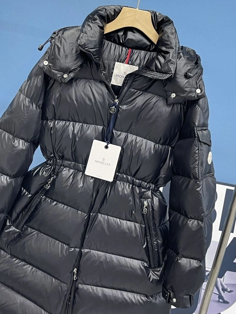 Moncler Down Jackets Snug 145128