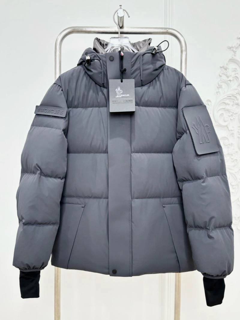 Moncler Down Jackets Chic 145125