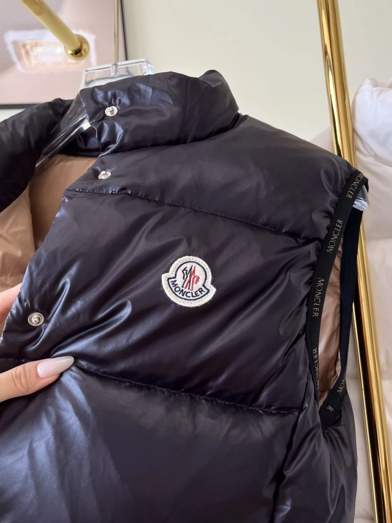 WellDesigned Moncler Down Jackets 145120