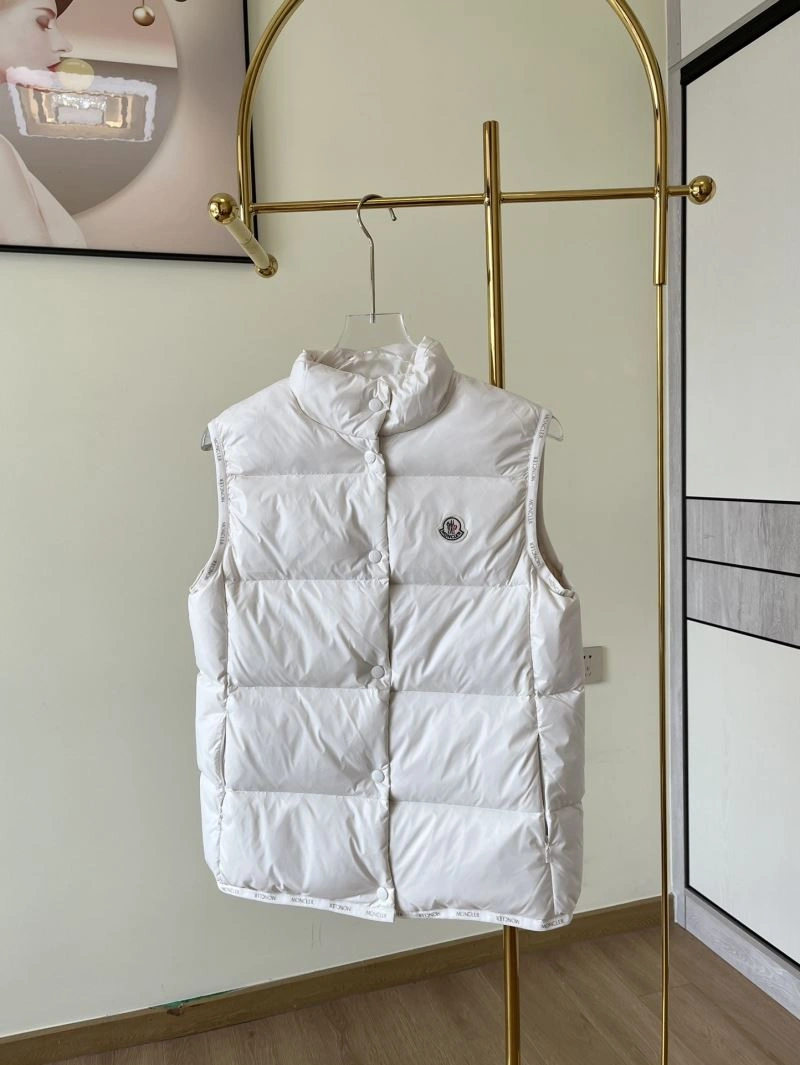WellDesigned Moncler Down Jackets 145120