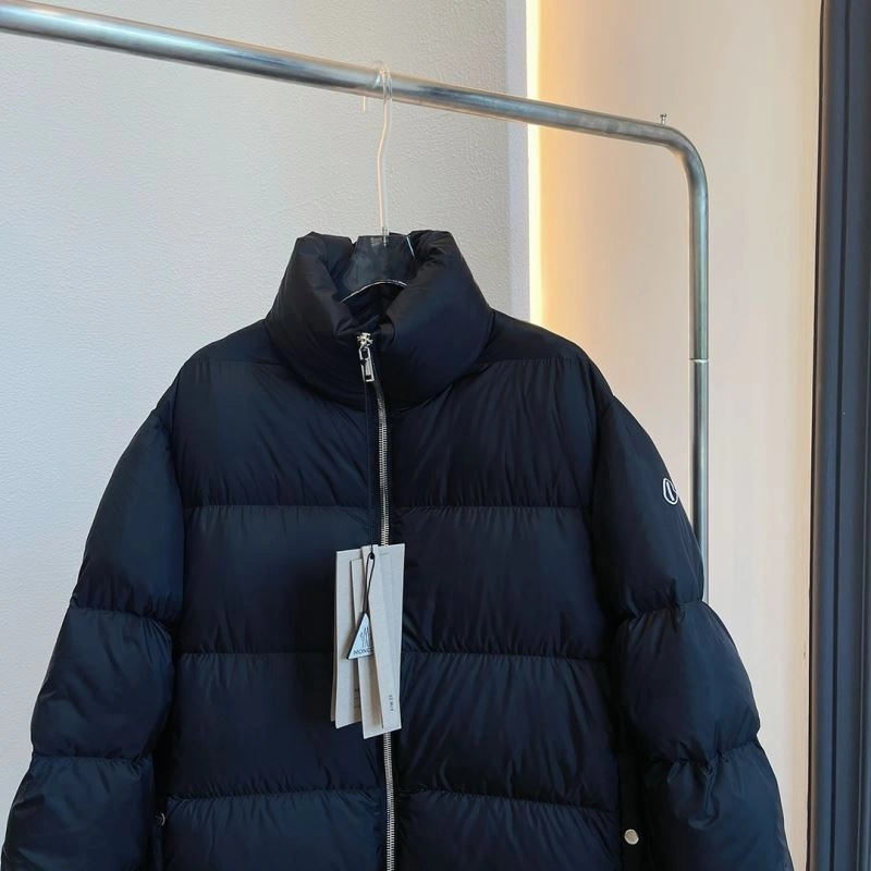 Youthful Moncler Down Jackets 145112
