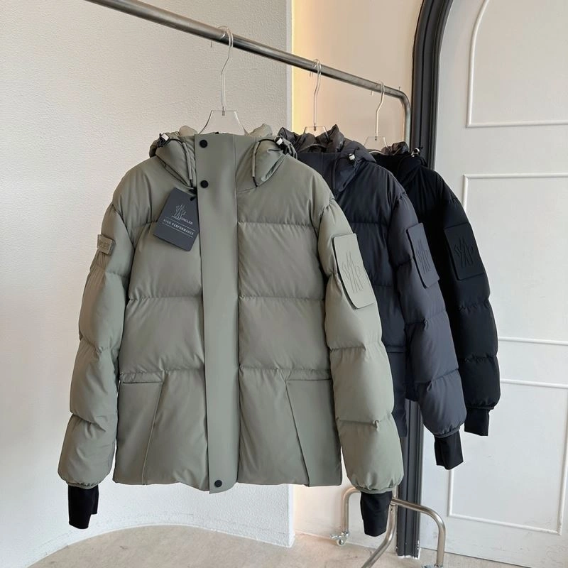 Moncler Down Jackets HighQuality 145131