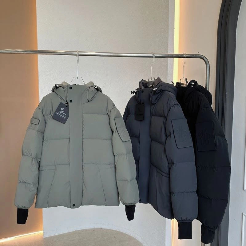 Moncler Down Jackets HighQuality 145131