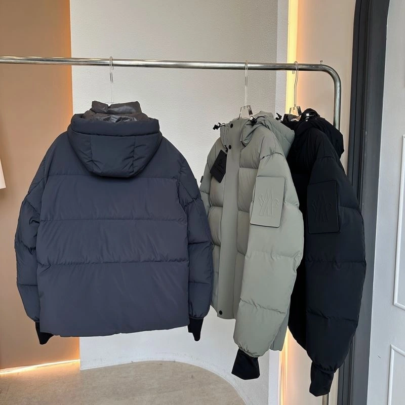 Moncler Down Jackets HighQuality 145131