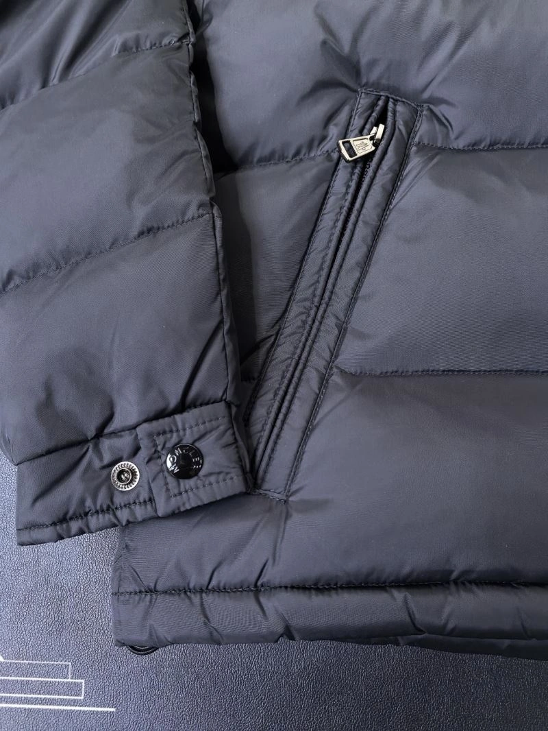 Moncler Down Jackets GoAnywhere 145109