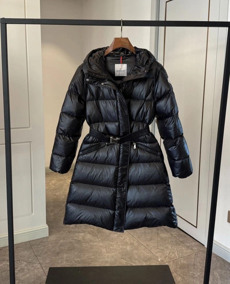 Moncler Down Jackets Colorful 145100