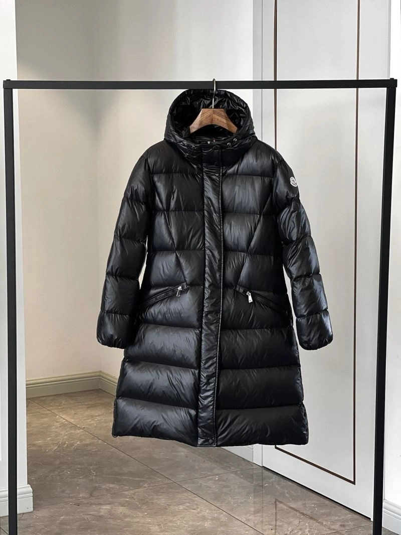 Moncler Down Jackets Colorful 145100
