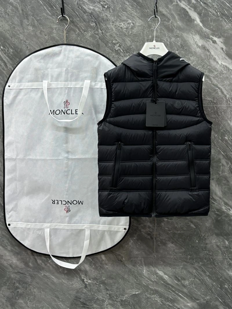 Moncler Down Jackets Soft 145097