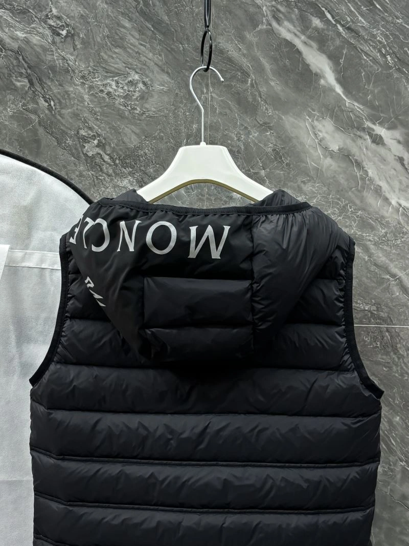 Moncler Down Jackets Soft 145097