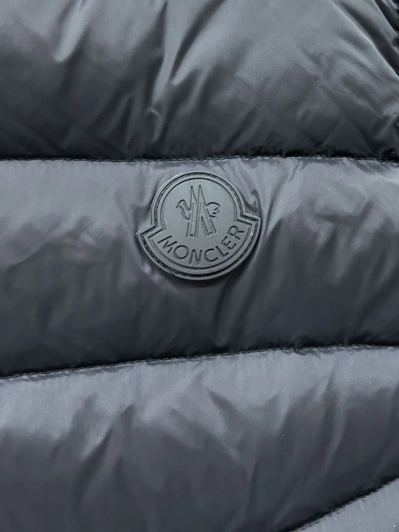 Moncler Down Jackets Soft 145097