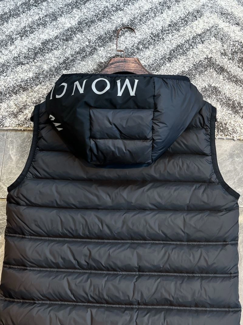Moncler Down Jackets OnTrend 145095