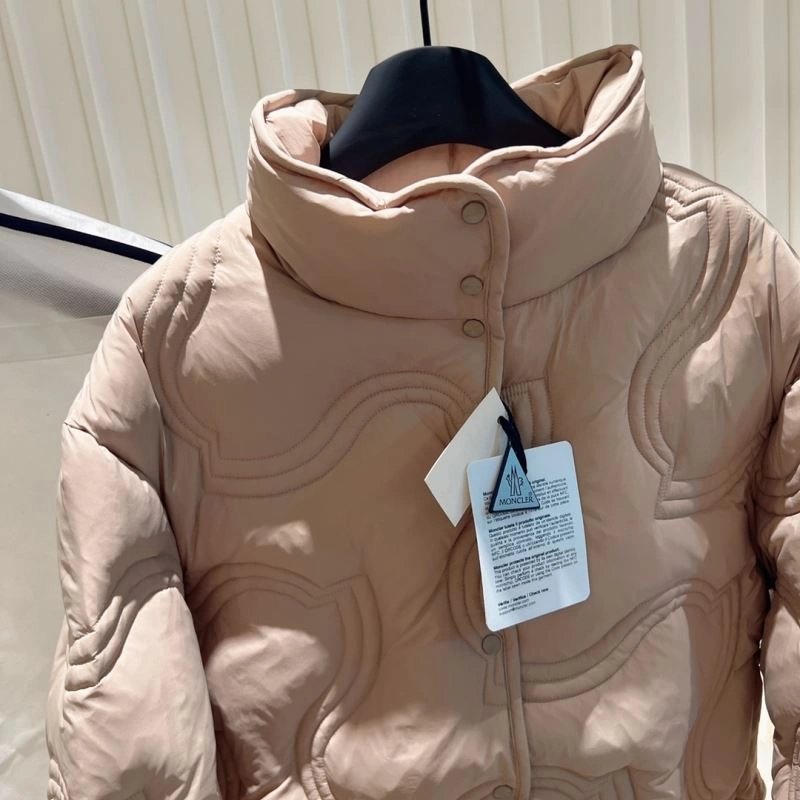 Stretchable Moncler Down Jackets 145090