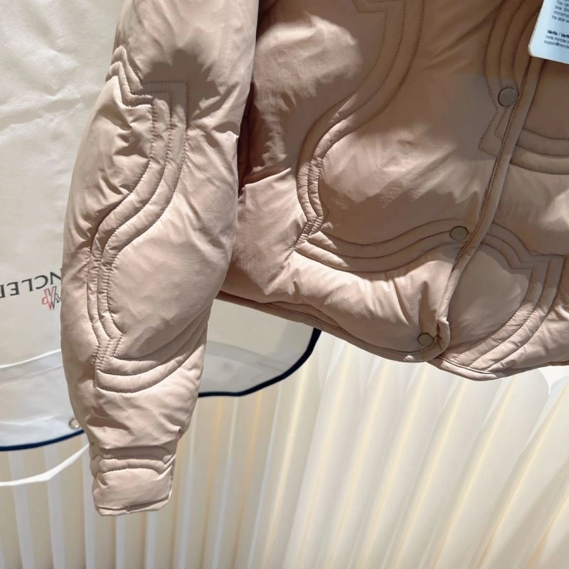 Stretchable Moncler Down Jackets 145090