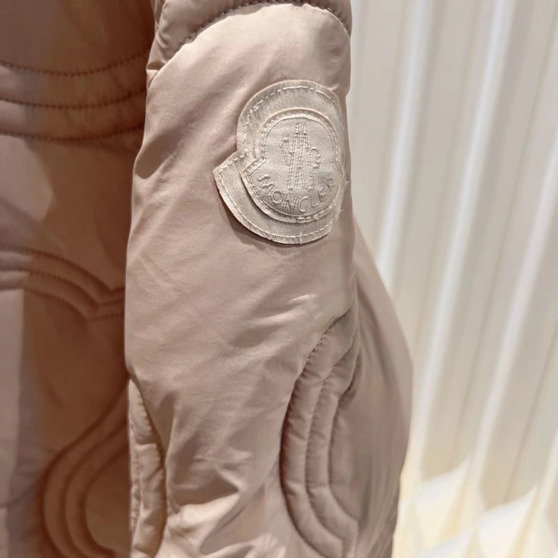 Stretchable Moncler Down Jackets 145090