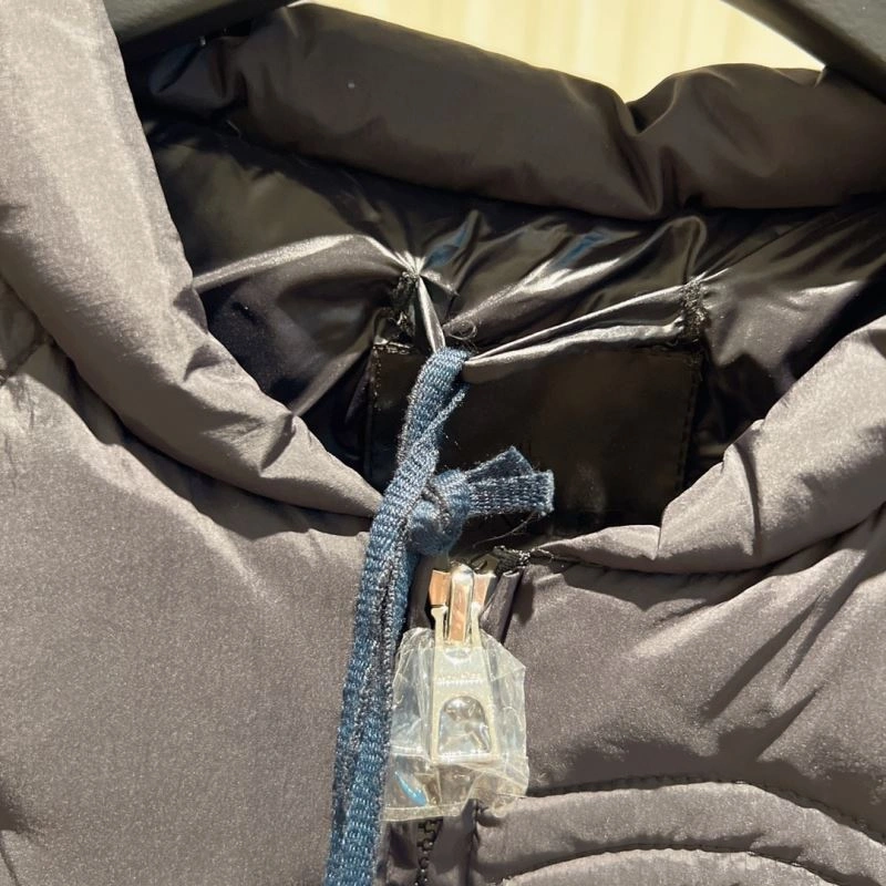 Moncler Down Jackets FlexibleFit 145093