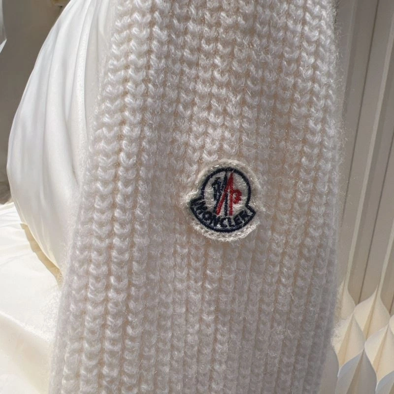 Moncler Down Jackets GoAnywhere 145075