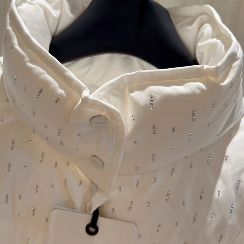 Moncler Down Jackets FlexibleFit 145076