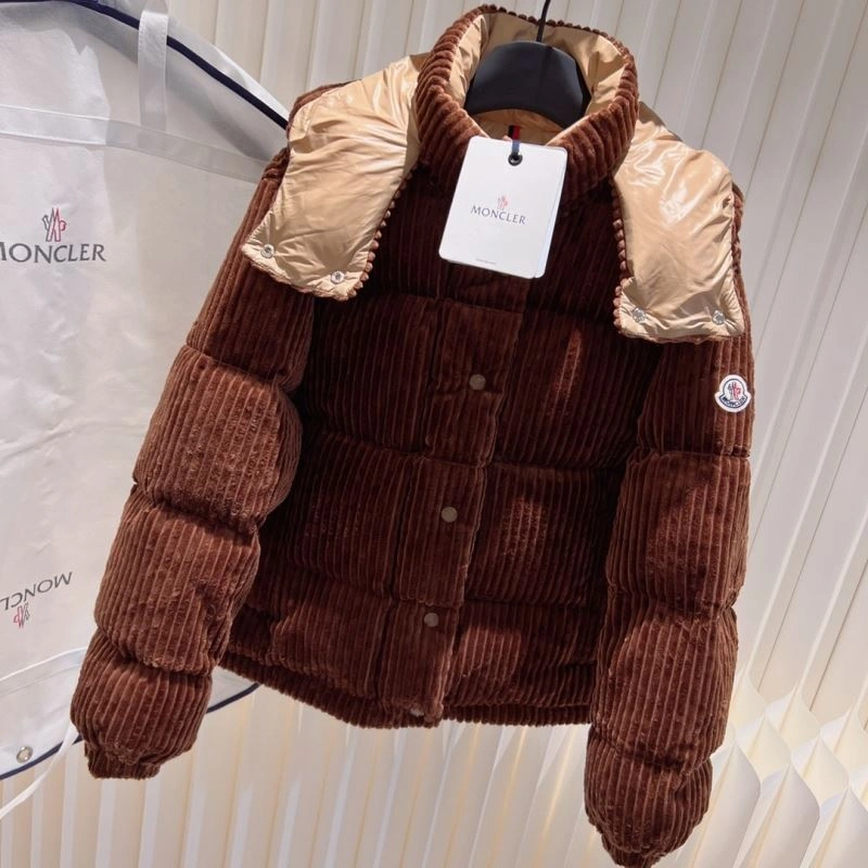 Moncler Down Jackets Elegant 145070
