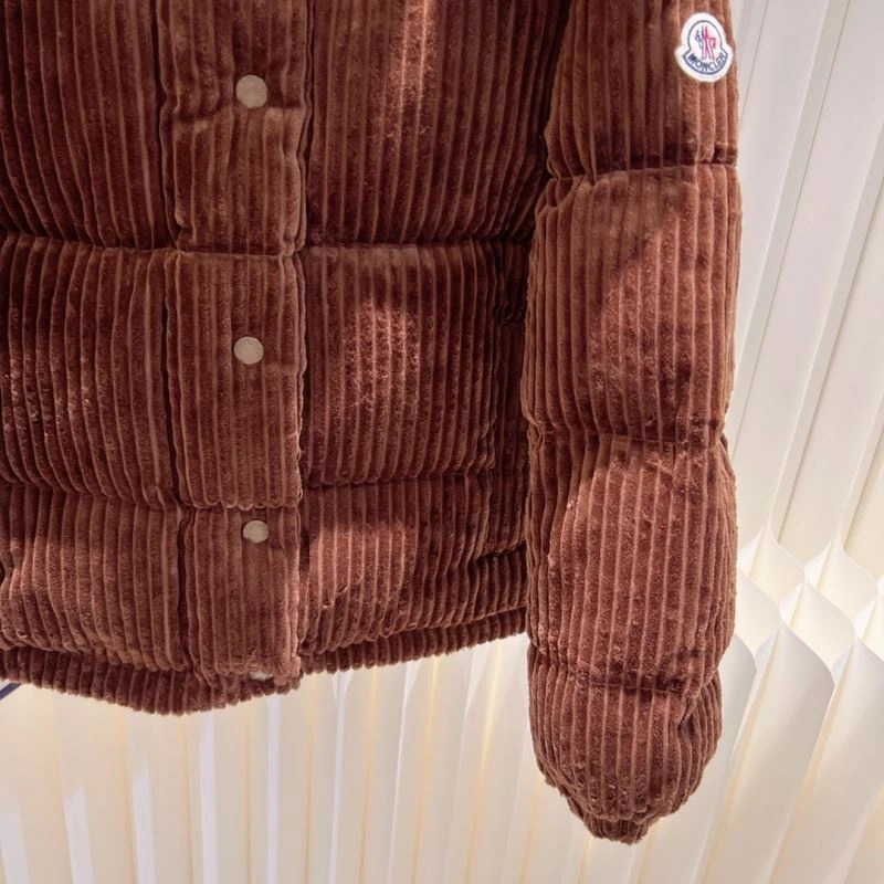 Moncler Down Jackets Elegant 145070