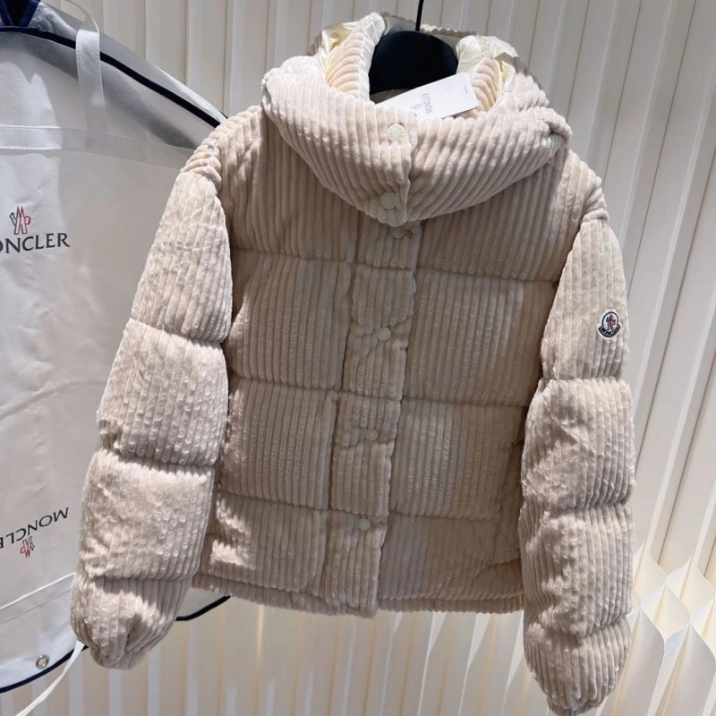 Moncler Down Jackets TimelessDesign 145084