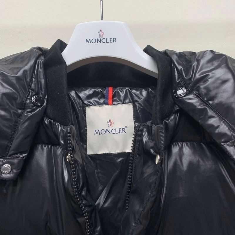 Moncler Down Jackets Packable 145069