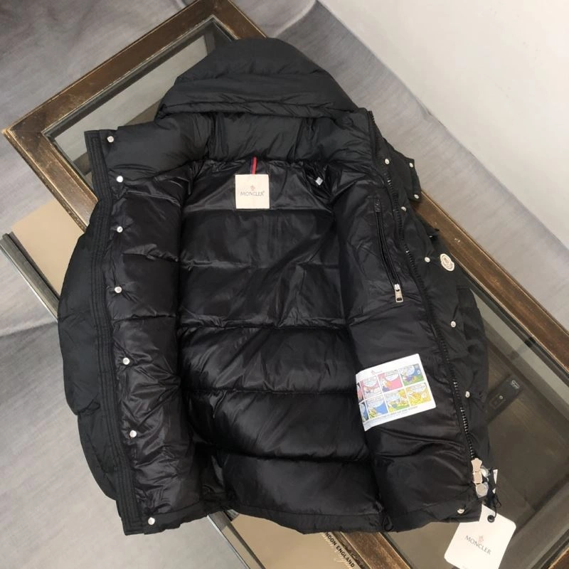 Moncler Down Jackets UrbanChic 145078