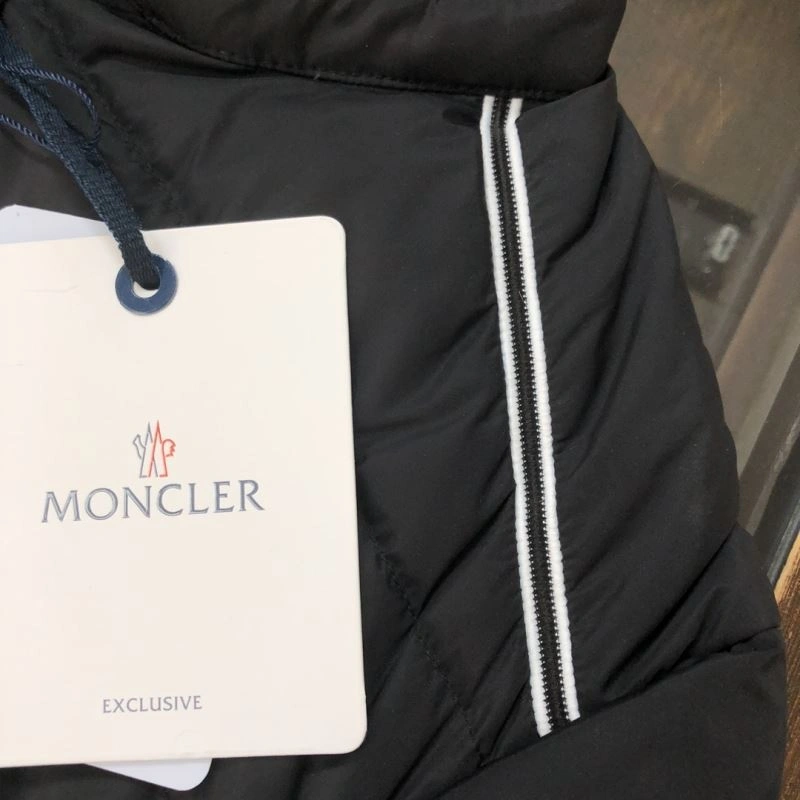 RelaxedFit Moncler Down Jackets 145079