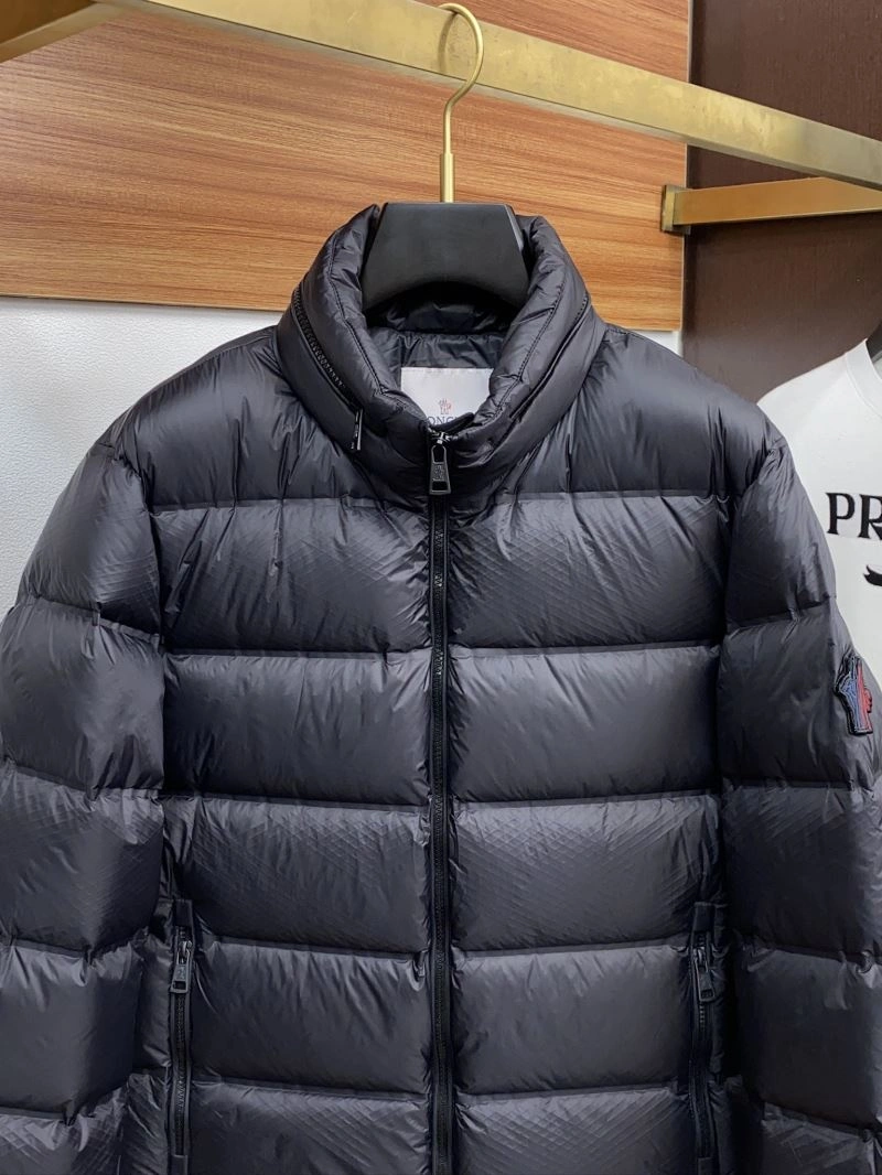 Moncler Down Jackets EasyMatch 145065