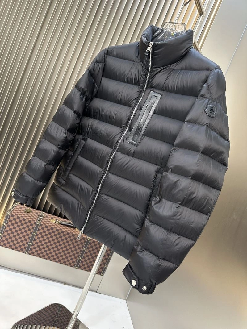 Moncler Down Jackets Fashionable 145063