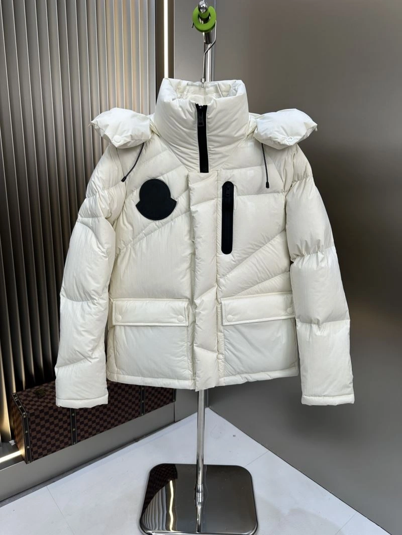 Moncler Down Jackets Trendsetting 145060