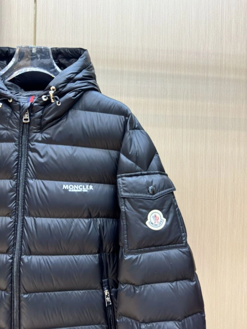 Moncler Down Jackets Fashionable 145057