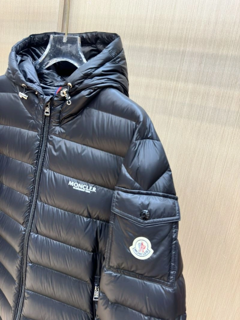 Moncler Down Jackets Fashionable 145057