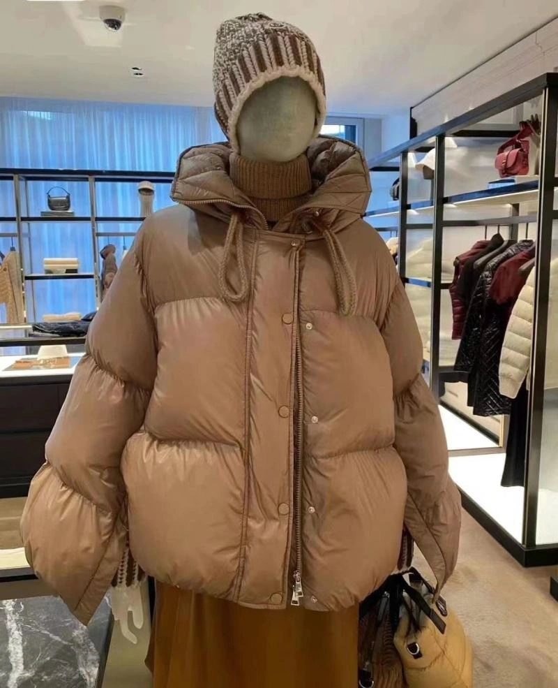 Moncler Down Jackets Trendsetting 145055