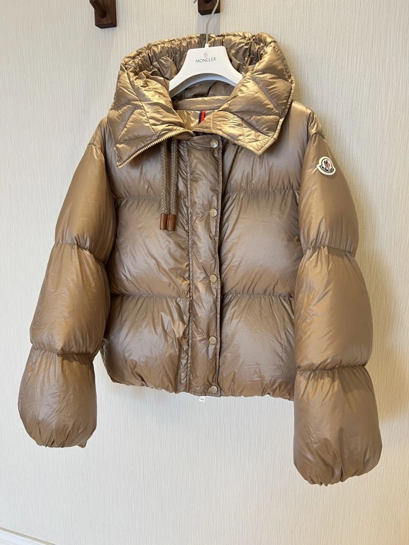 Moncler Down Jackets Trendsetting 145055