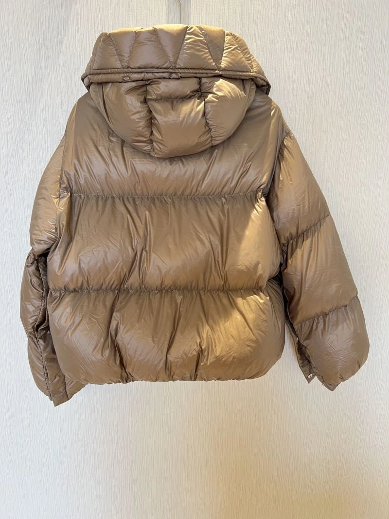 Moncler Down Jackets Trendsetting 145055