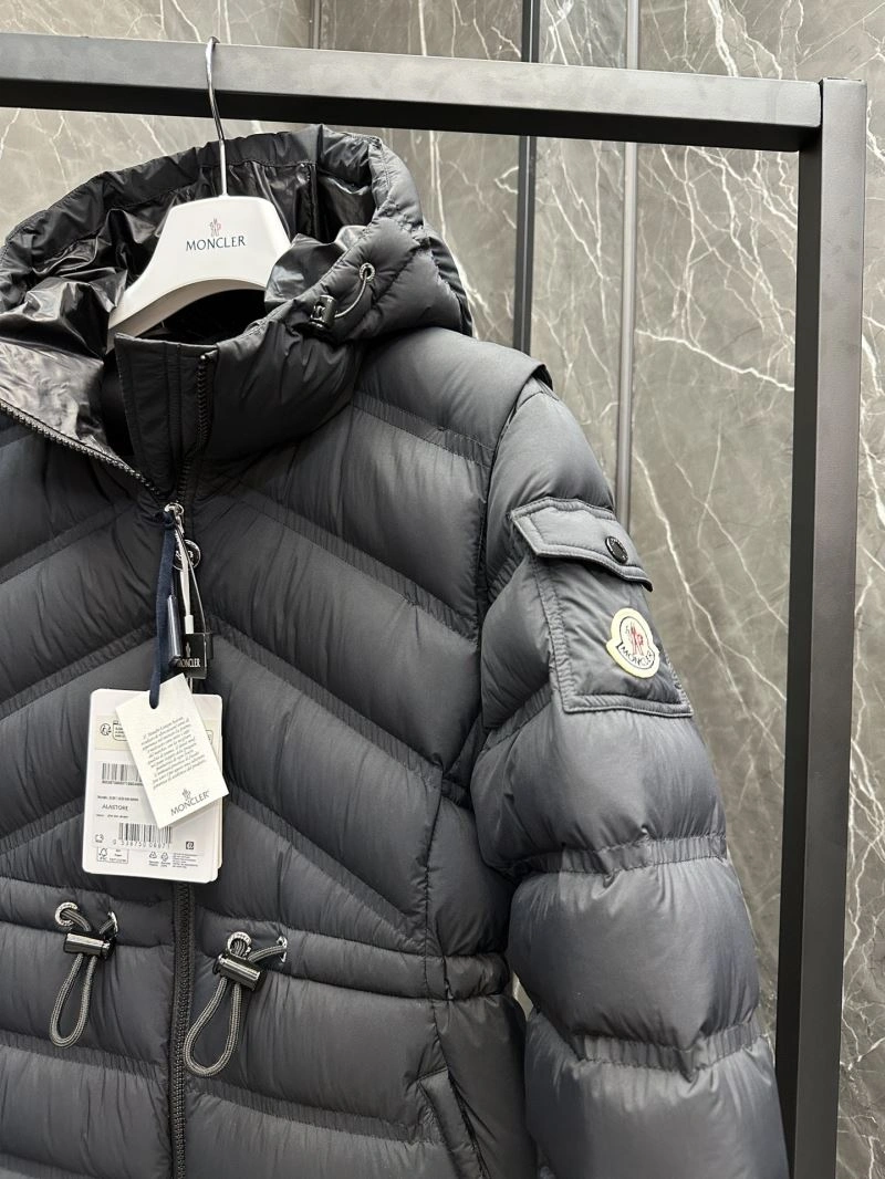 Moncler Down Jackets Trendsetting 145042