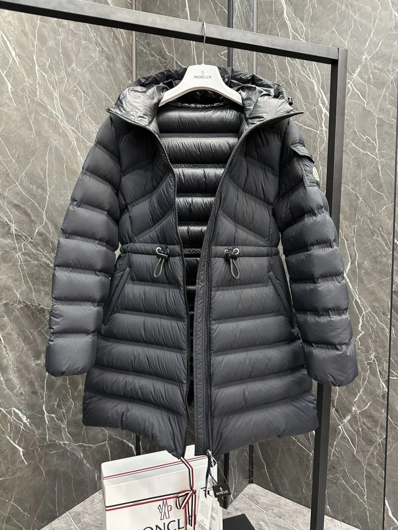 Moncler Down Jackets Trendsetting 145042