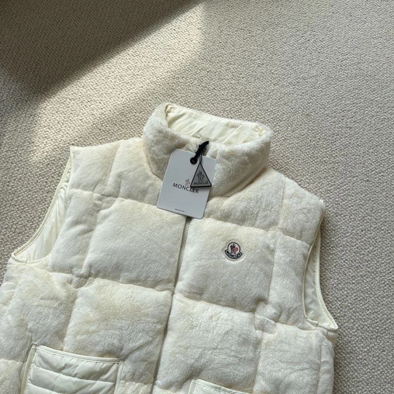 Sustainable Moncler Down Jackets 145024