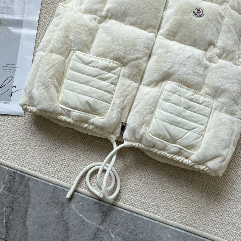 Sustainable Moncler Down Jackets 145024