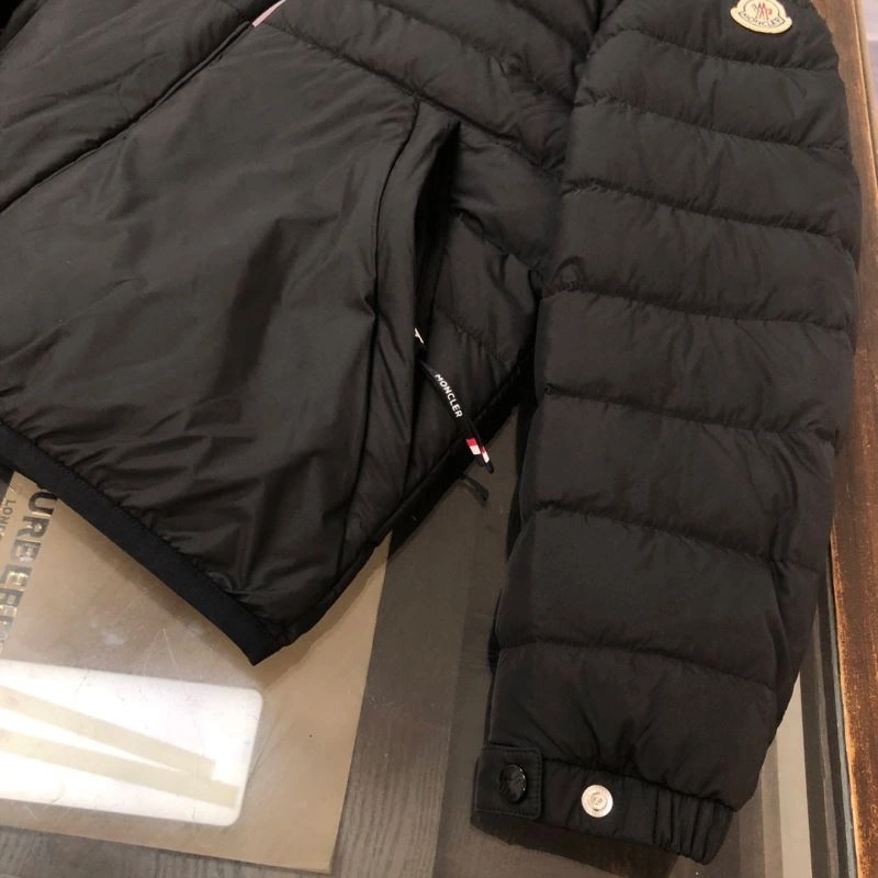 Moncler Down Jackets FlexibleFit 145039