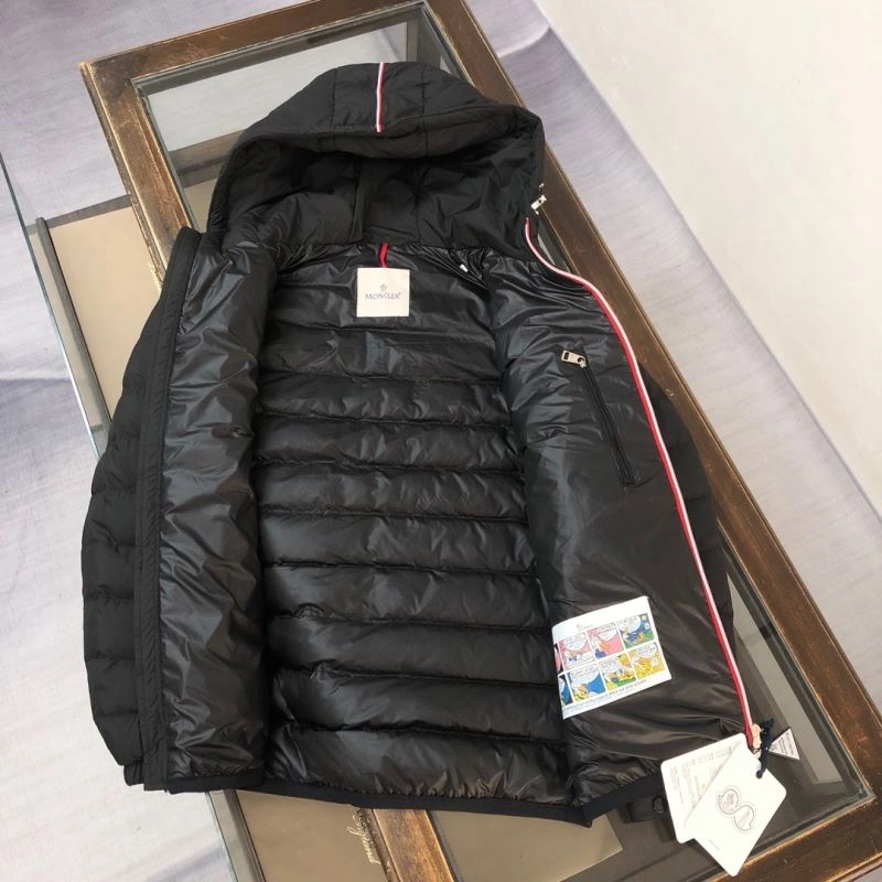 Moncler Down Jackets FlexibleFit 145039