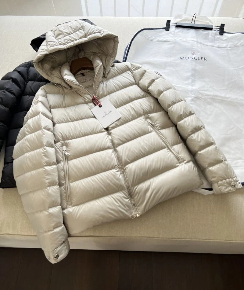 Moncler Down Jackets Classic 145048