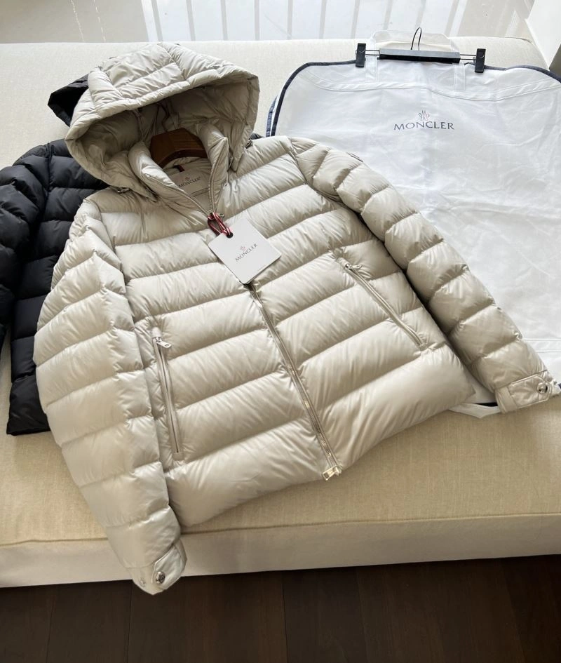 Moncler Down Jackets Classic 145048