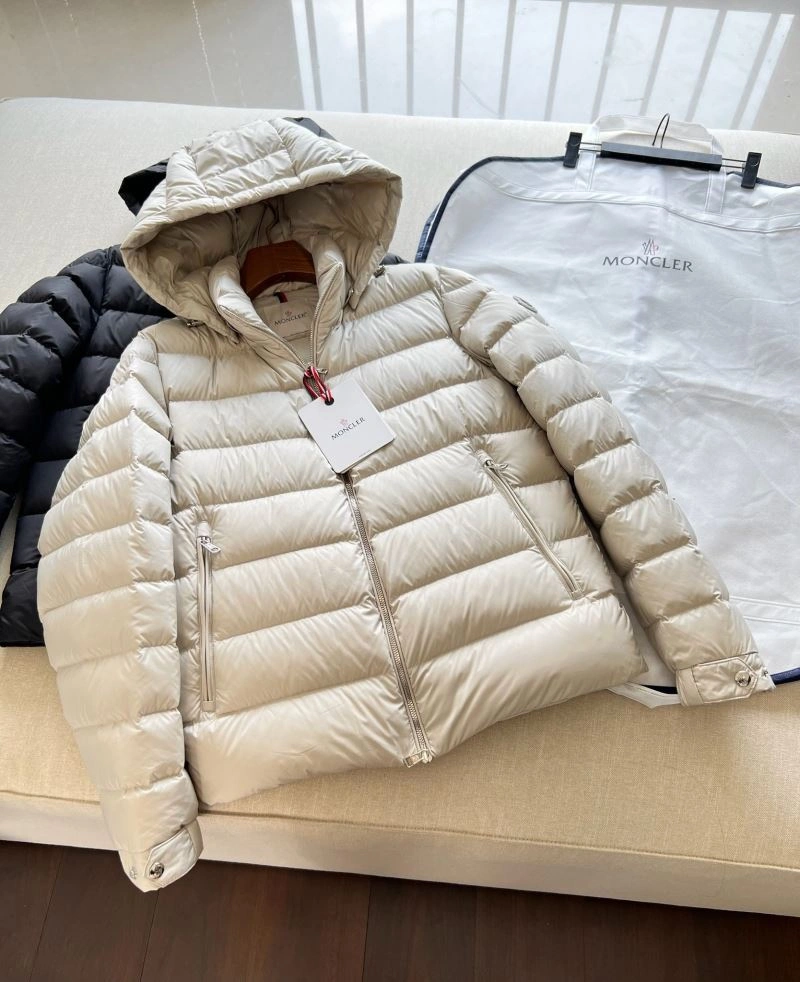 Moncler Down Jackets Classic 145048