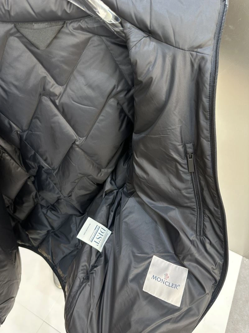 Moncler Down Jackets TechFriendly 145020
