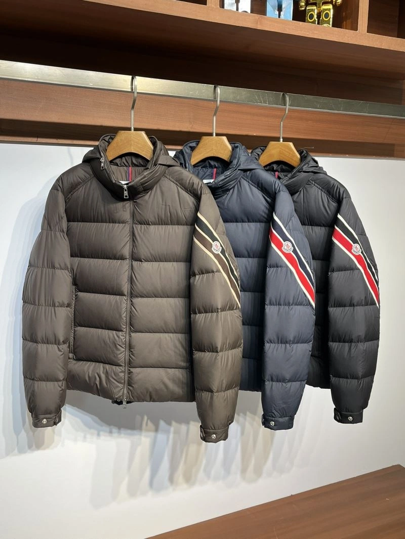 Moncler Down Jackets Tailored 145046